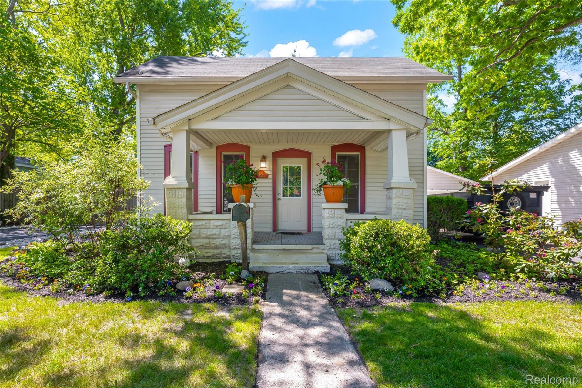 406 E Sherman Street, Holly Village, Mi 48442 Main Photo