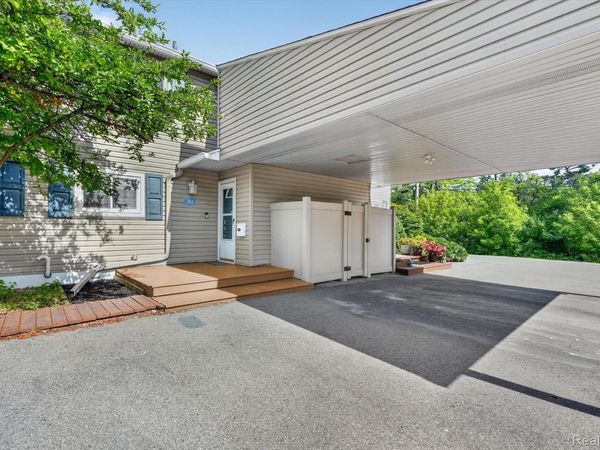 761 Kirts Boulevard, Troy, Mi 48084