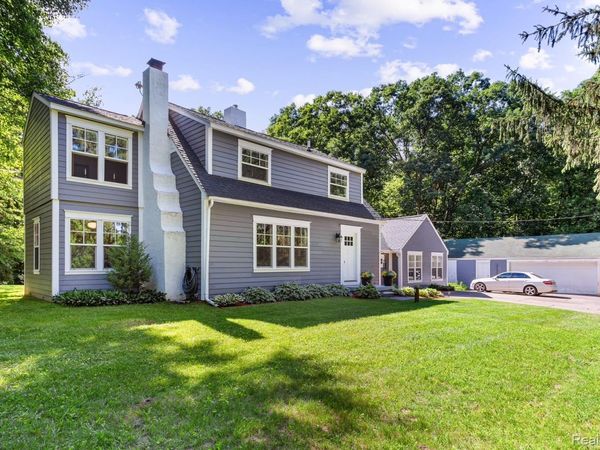 11646 Dixie Highway, Holly Township, Mi 48442