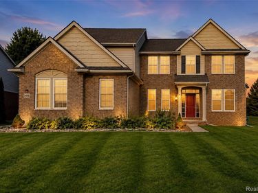54908 N Grenelefe Circle W, Lyon Township, Mi 48178