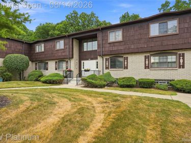 29990 Wildbrook Dr,, Unit 203, Southfield, Mi 48034