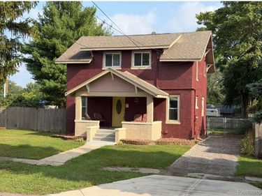107 2nd Street, Fenton, Mi 48430