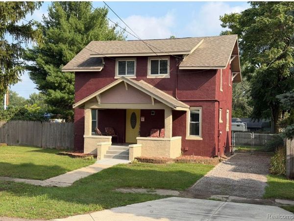 107 2nd Street, Fenton, Mi 48430