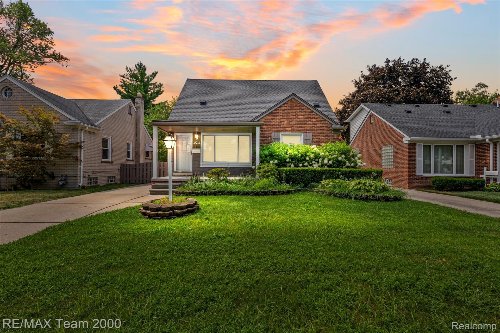 1511 N Silvery Lane, Dearborn, Mi 48128 Main Photo