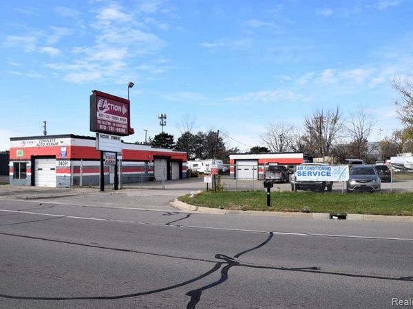 34091 Groesbeck Highway, Clinton Township, Mi 48035