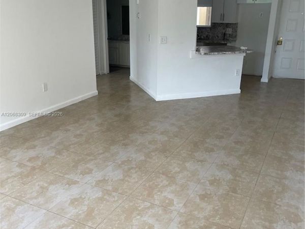 8343 Lake Dr, Unit 402, Doral, FL 33166