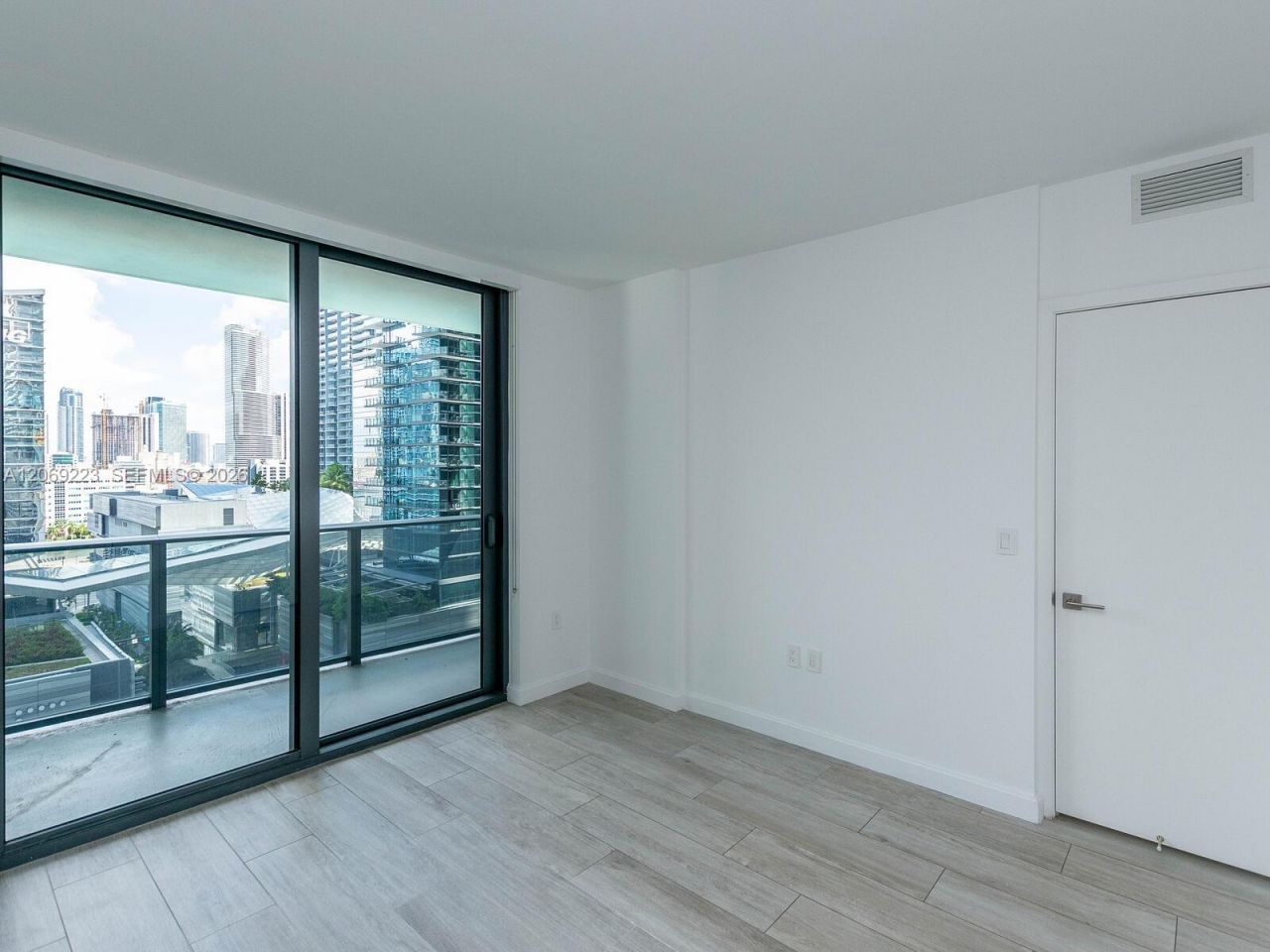 45 SW 9th St , Unit 1201, Miami, FL 33130 Photo