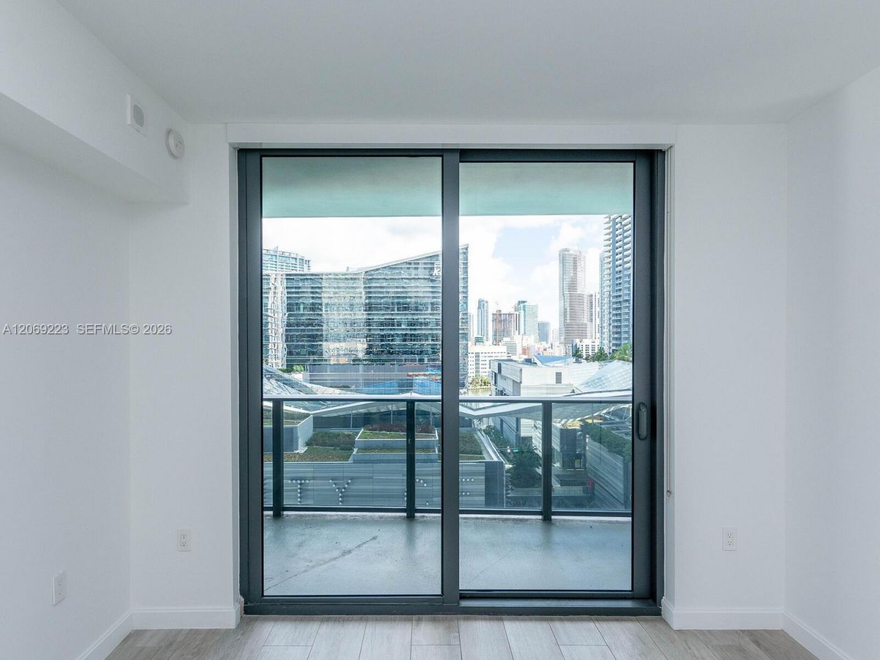 45 SW 9th St , Unit 1201, Miami, FL 33130 Photo