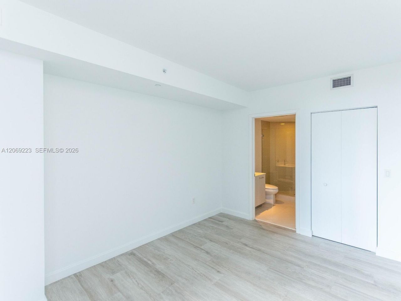 45 SW 9th St , Unit 1201, Miami, FL 33130 Photo
