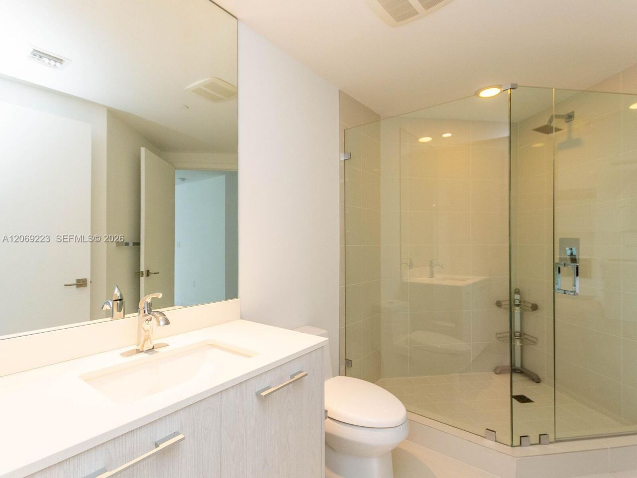 45 SW 9th St , Unit 1201, Miami, FL 33130 Photo