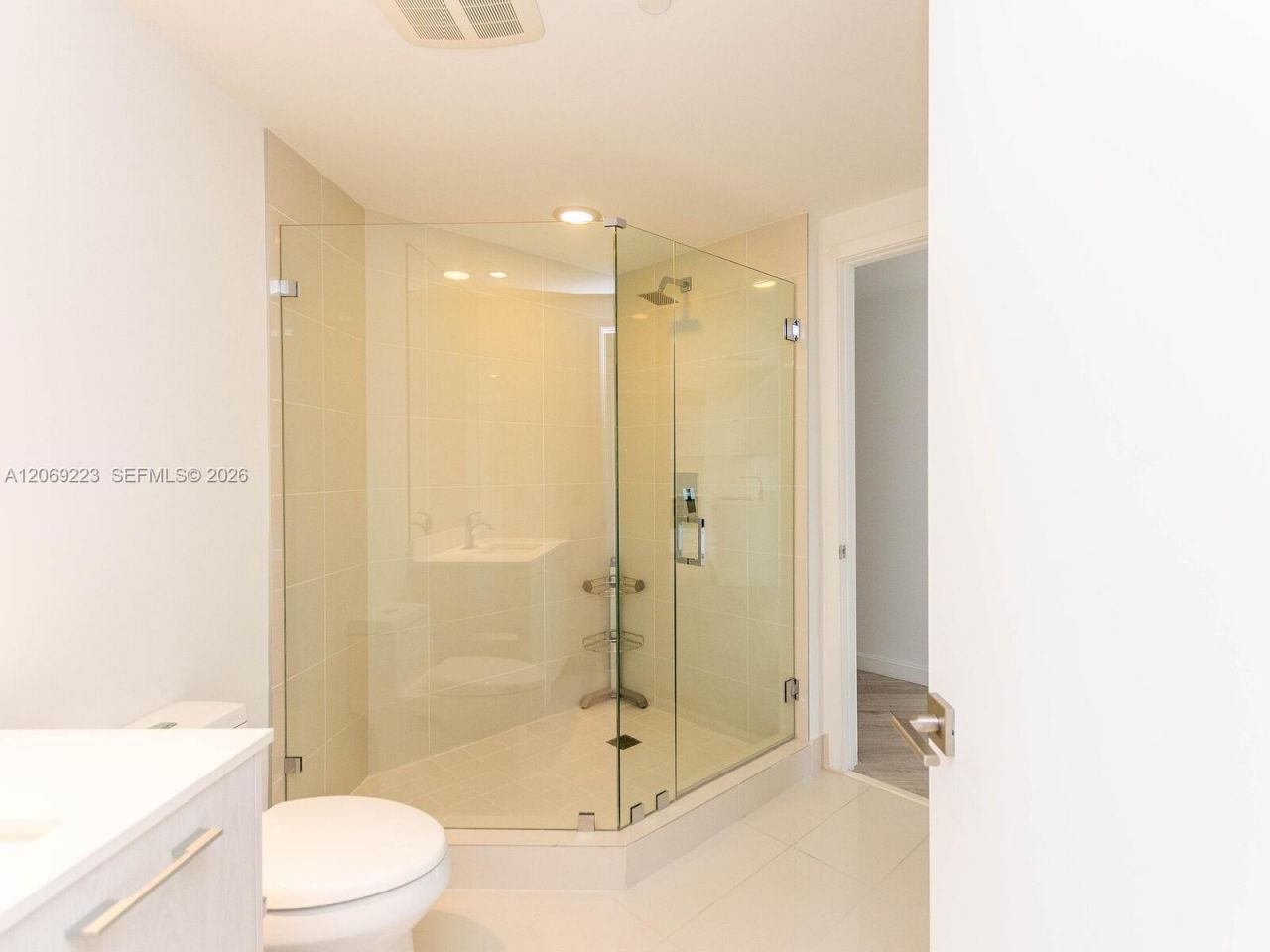 45 SW 9th St , Unit 1201, Miami, FL 33130 Photo