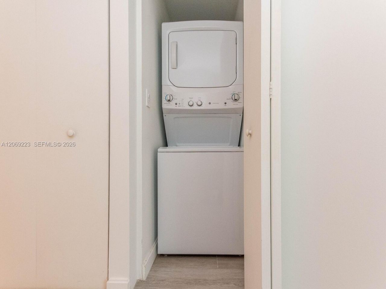 45 SW 9th St , Unit 1201, Miami, FL 33130 Photo