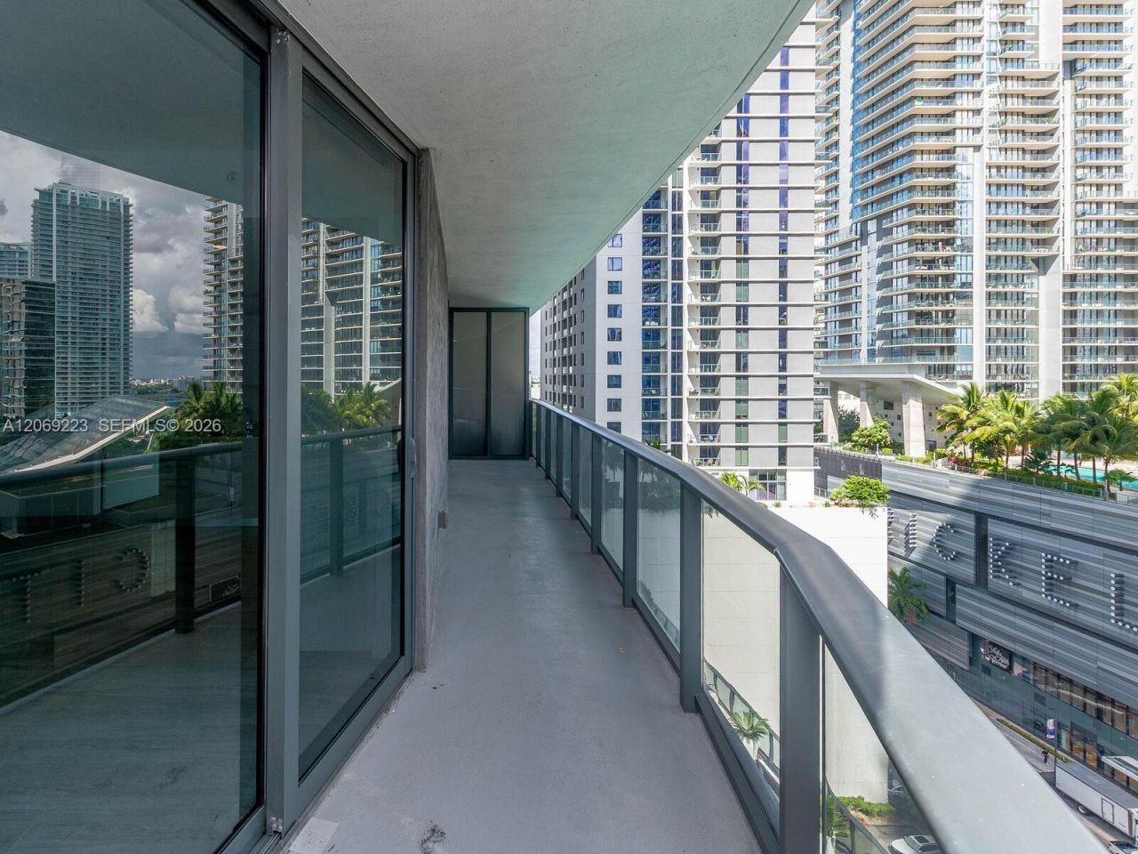 45 SW 9th St , Unit 1201, Miami, FL 33130 Photo