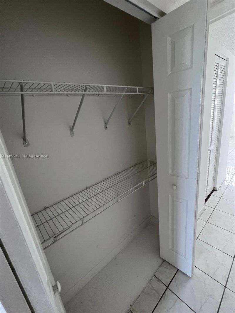 10500 SW 8th St , Unit 410, Miami, FL 33174 Photo