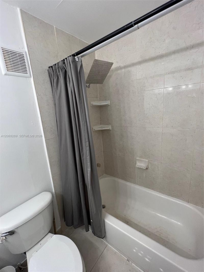 10500 SW 8th St , Unit 410, Miami, FL 33174 Photo