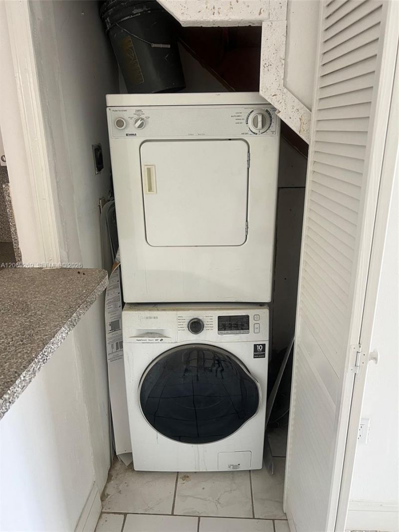 10500 SW 8th St , Unit 410, Miami, FL 33174 Photo