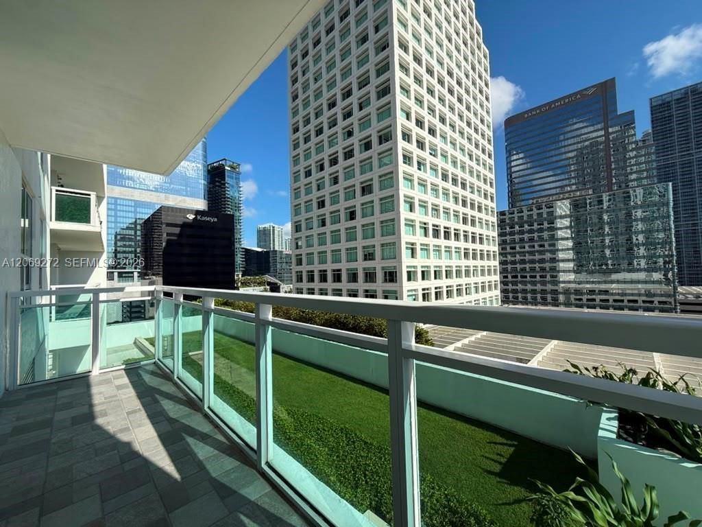 950 Brickell Bay Dr, Unit 1108, Miami, FL 33131 Photo