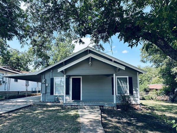603 W Walcott Avenue , Comanche, TX 76442