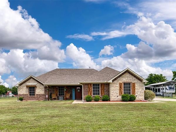 220 Hidden Meadow Trail, Leonard, TX 75452