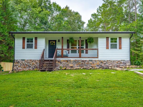 469 Round Pond Road, LaFayette, GA 30728