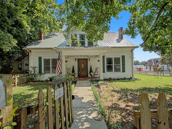 331 W Flower St , Pulaski, TN 38478