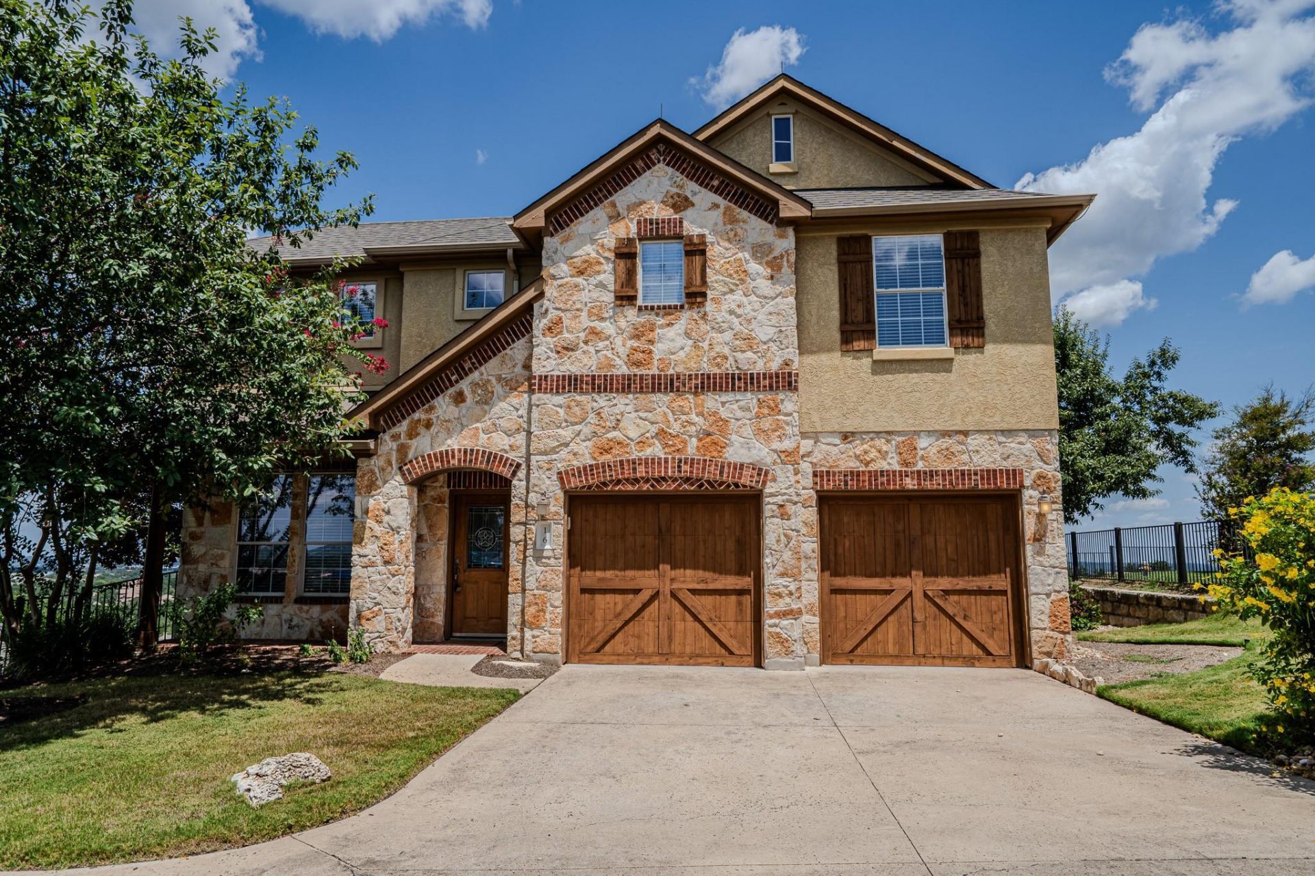 16 Mountain Terrace Cv, Austin, TX 78734 Main Photo