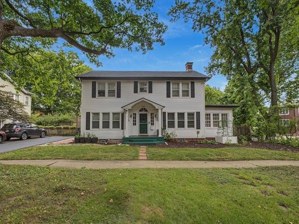 802 W Indiana Avenue, Urbana, IL 61801