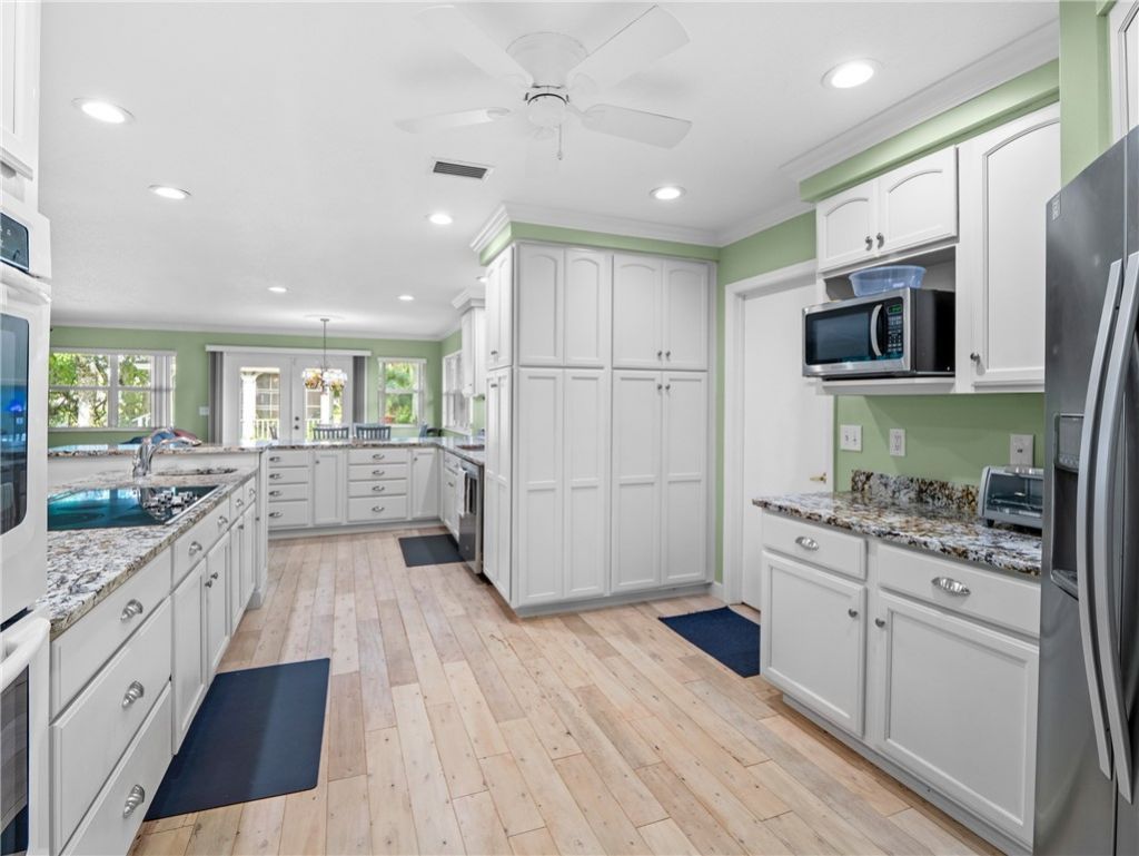 609 Manor Place, West Melbourne, FL 32904 Photo