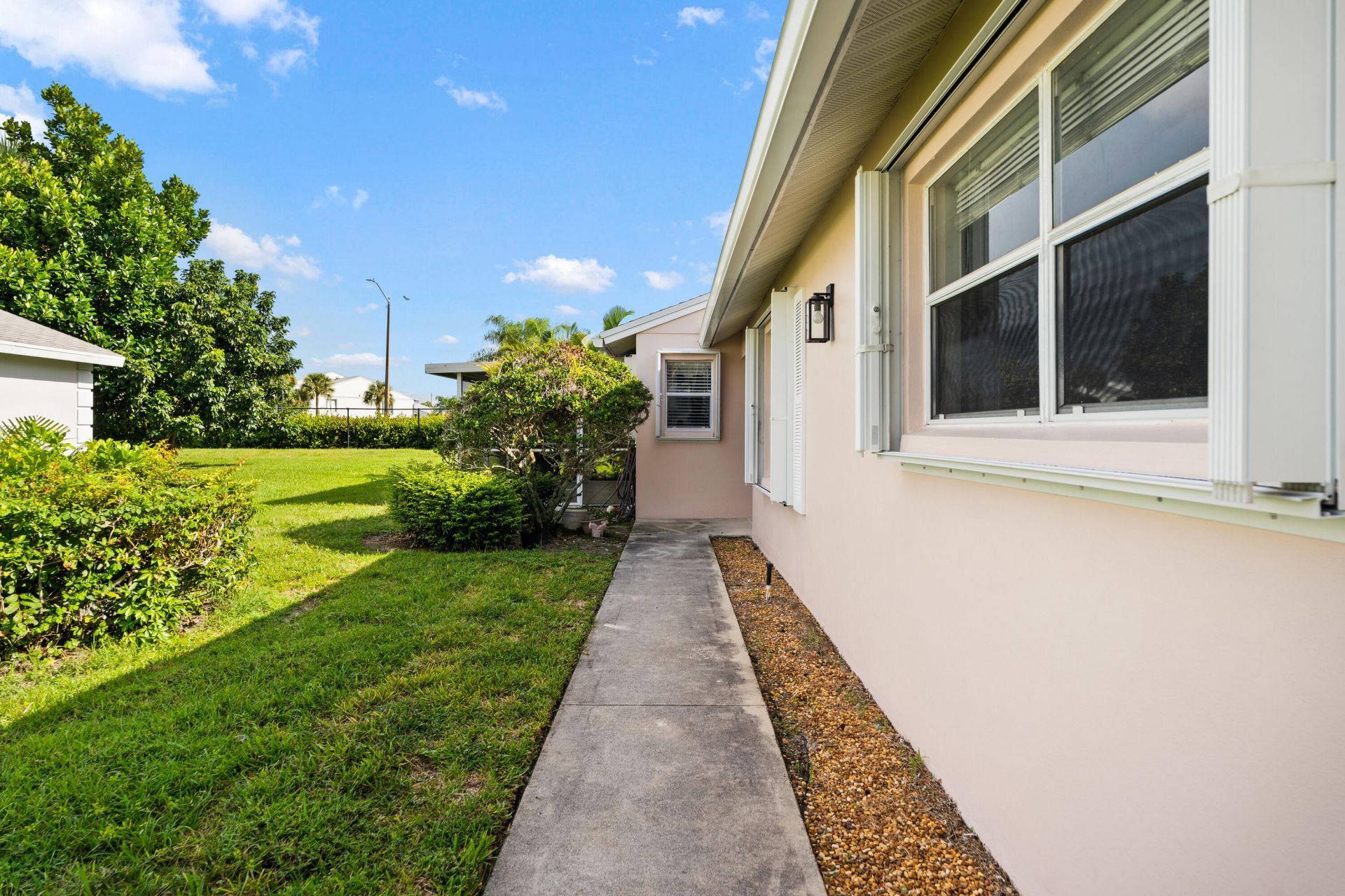 1209 Pine Sage Circle, West Palm Beach, FL 33409 Photo