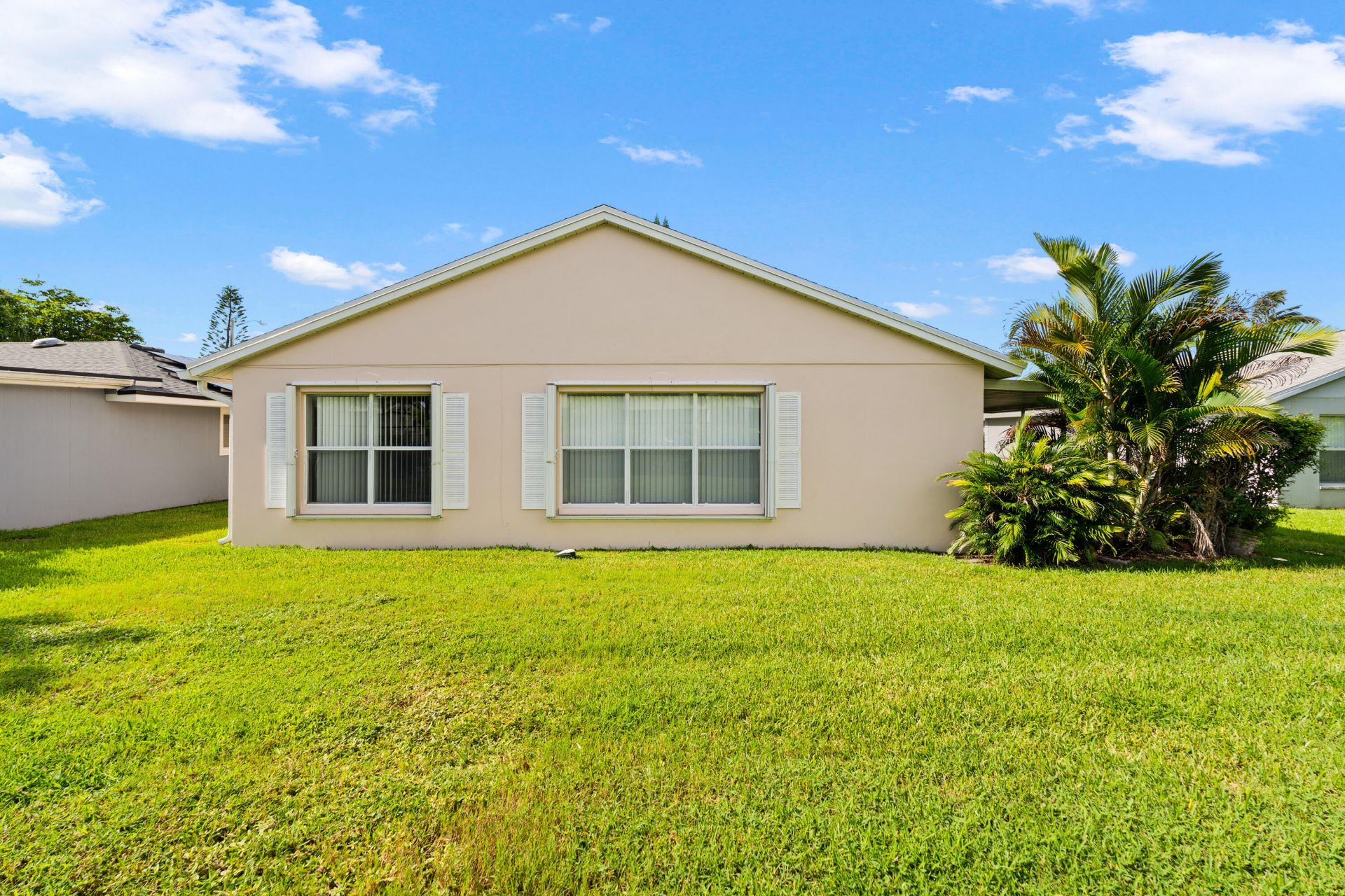 1209 Pine Sage Circle, West Palm Beach, FL 33409 Photo