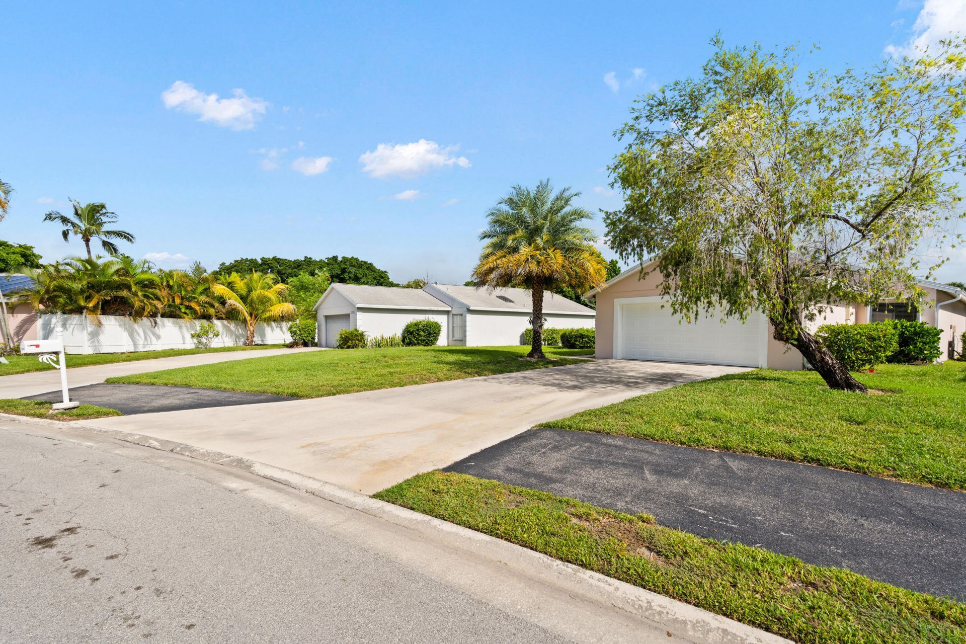 1209 Pine Sage Circle, West Palm Beach, FL 33409 Photo
