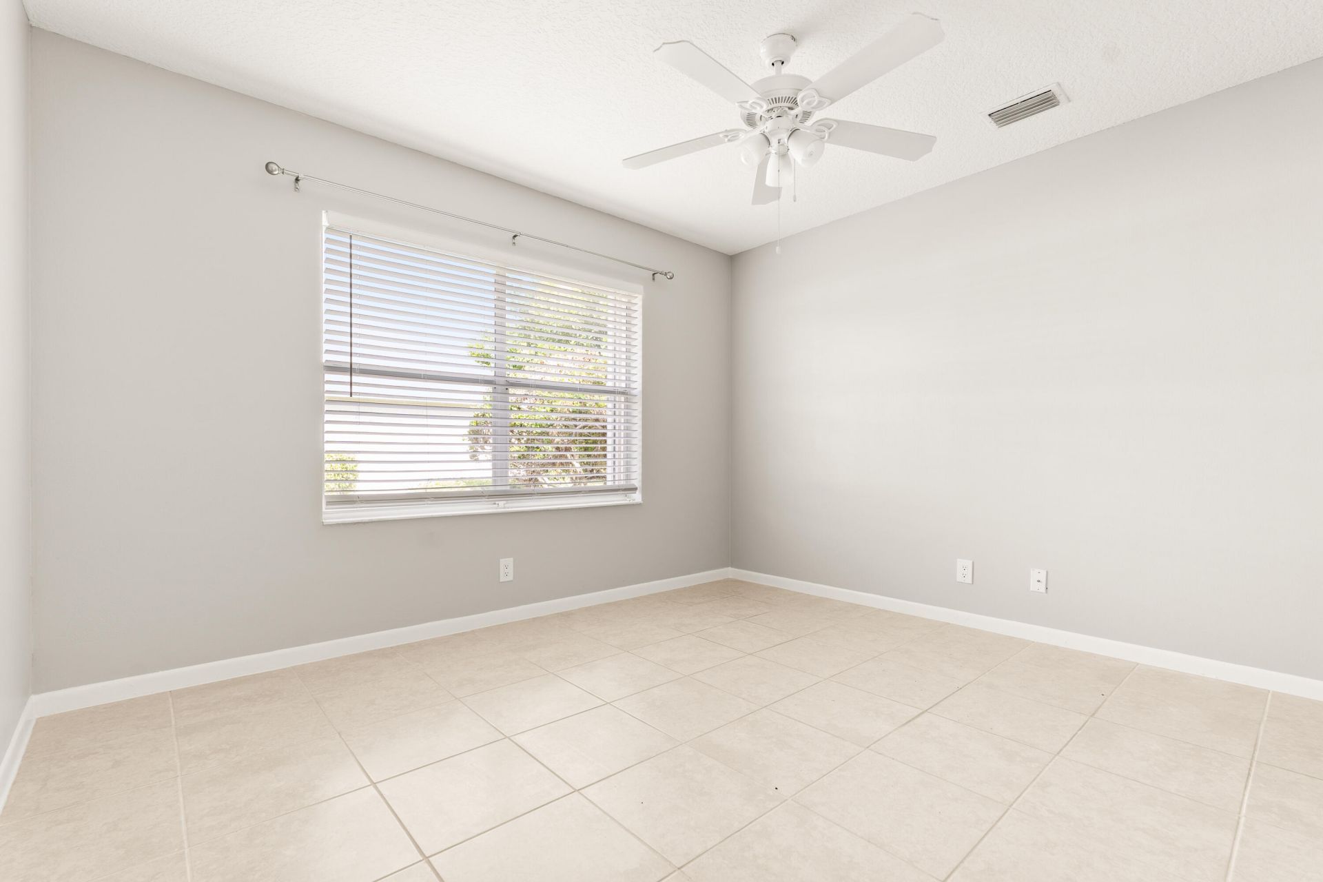 1209 Pine Sage Circle, West Palm Beach, FL 33409 Photo