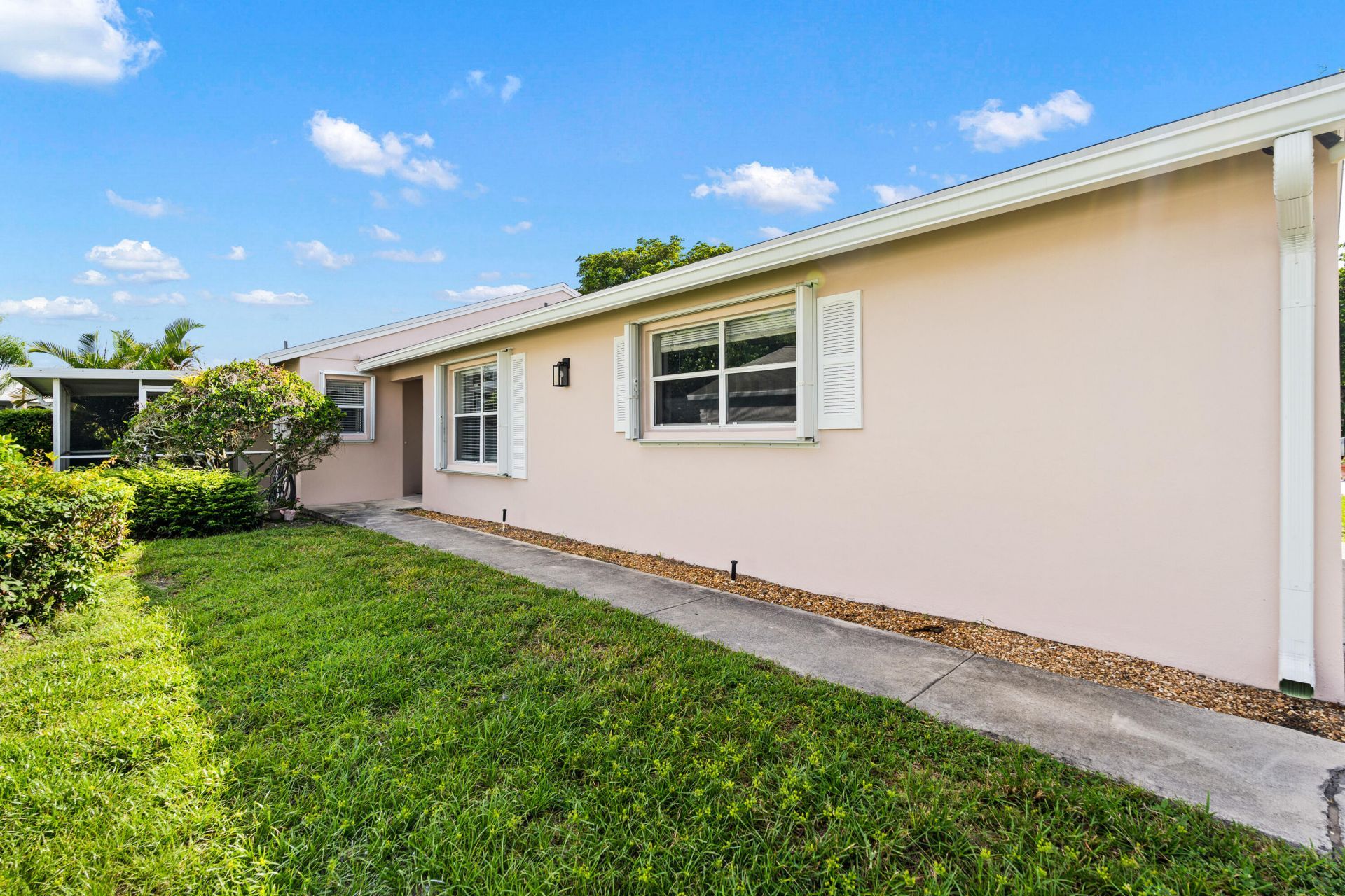 1209 Pine Sage Circle, West Palm Beach, FL 33409 Photo