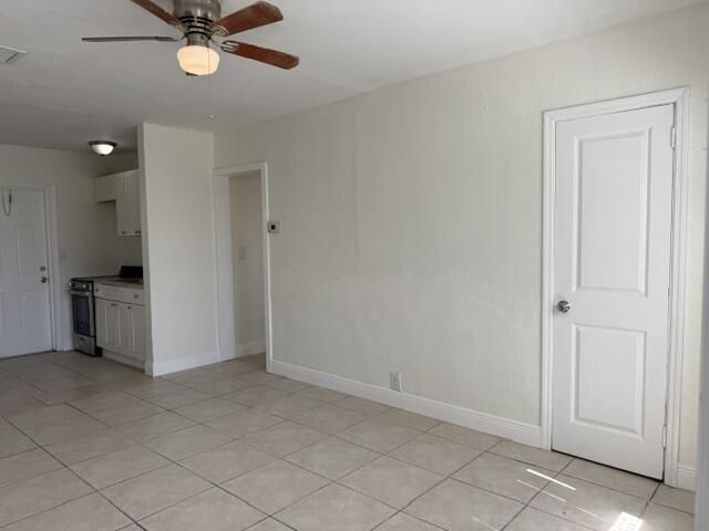 1913 Division Avenue, Unit 102, West Palm Beach, FL 33407 Photo