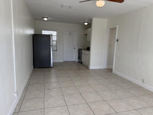 1913 Division Avenue, Unit 102, West Palm Beach, FL 33407 Photo