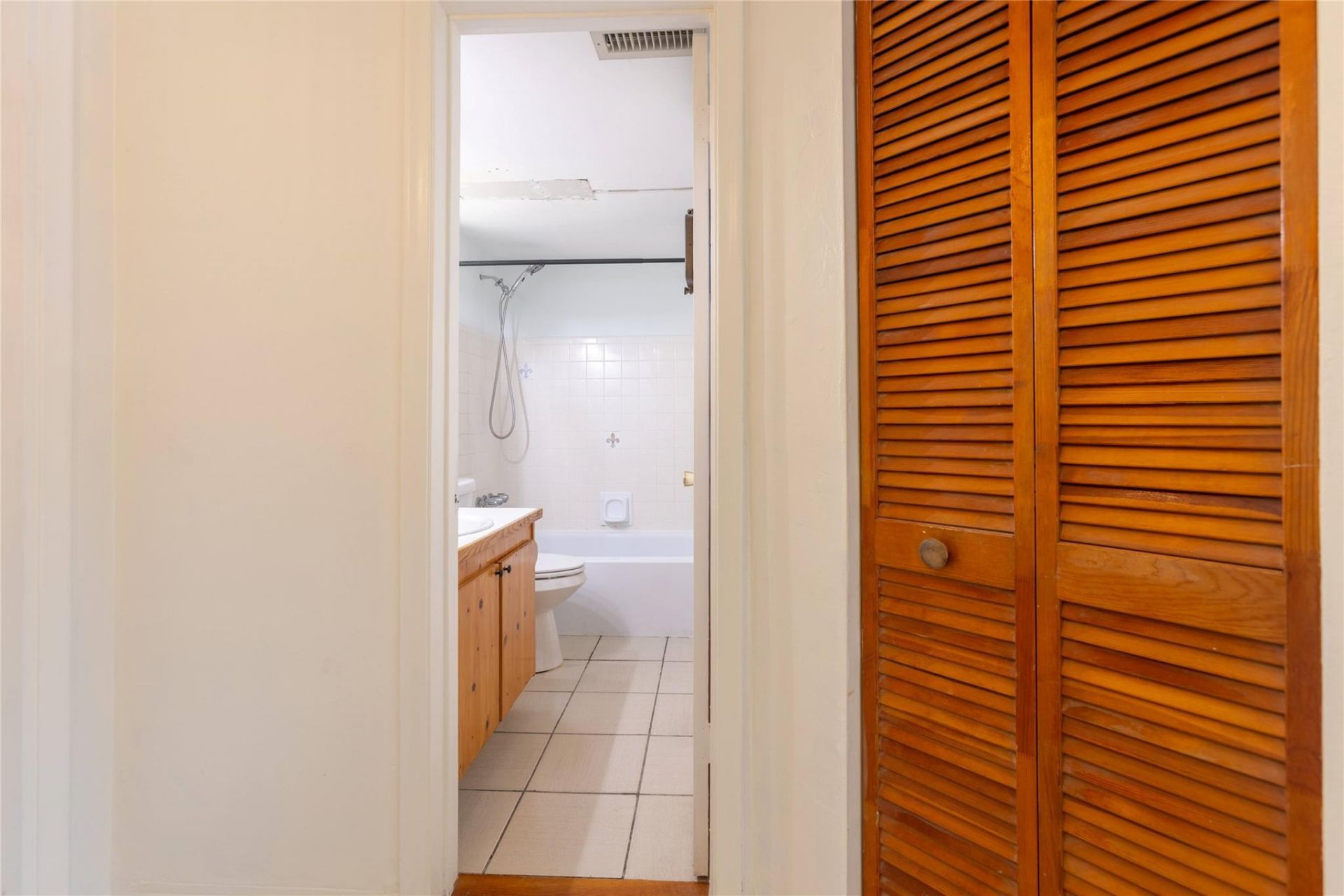 1001 SE 16th Street, Fort Lauderdale, FL 33316 Photo