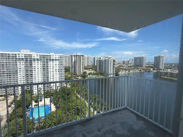 2801 NE 183rd St , Unit 1914W, Aventura, FL 33160