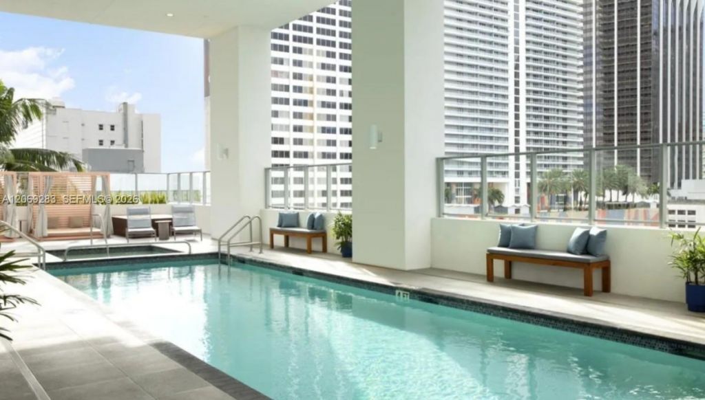 227 NE 2nd St , Unit 1613, Miami, FL 33132 Photo