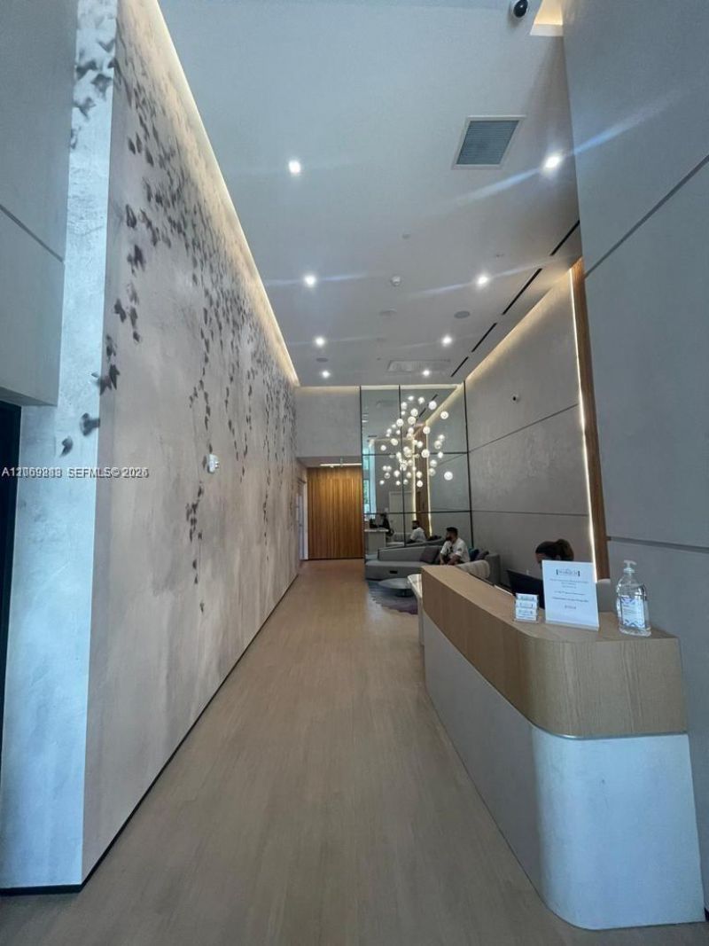 227 NE 2nd St , Unit 1613, Miami, FL 33132 Photo