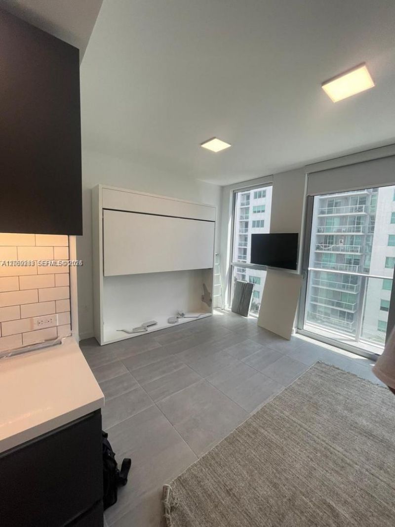 227 NE 2nd St , Unit 1613, Miami, FL 33132 Photo