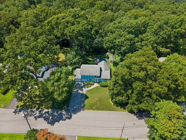 28 Winthrop Drive, Cortlandt Manor, NY 10567