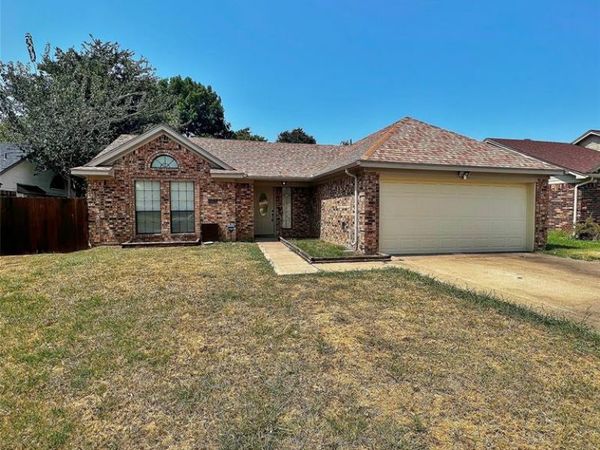 4808 Waxwing Drive, Arlington, TX 76018