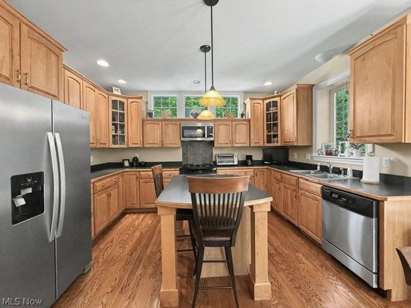 345 Knollwood Trail, Richmond Heights, OH 44143 Photo 11