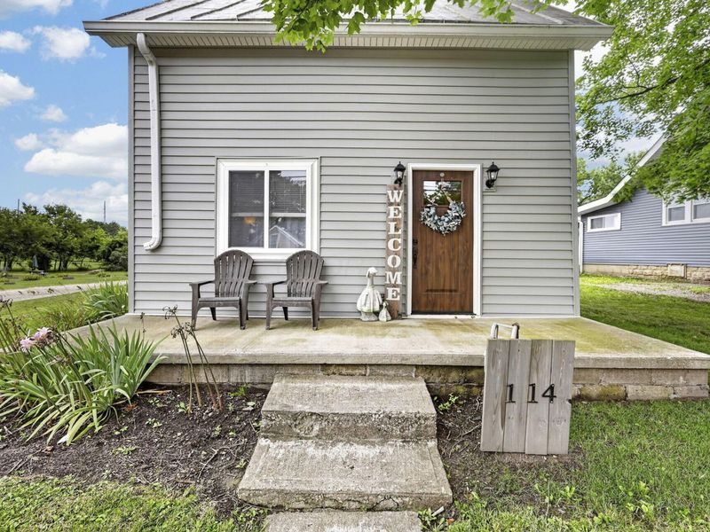 114 N Main Street, Pleasantville, OH 43148 Photo 2