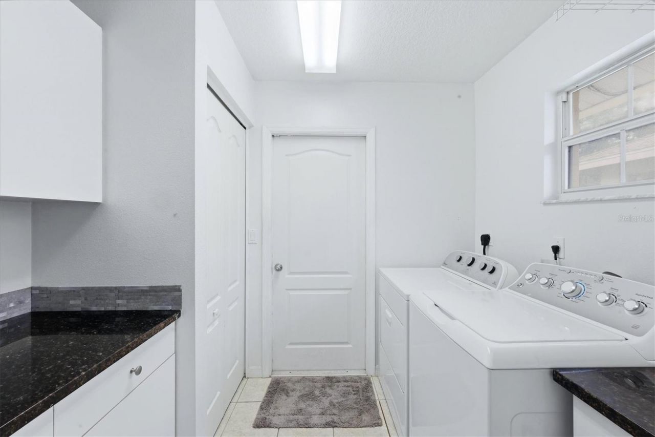 4380 Iola Drive, Sarasota, FL 34231 Photo