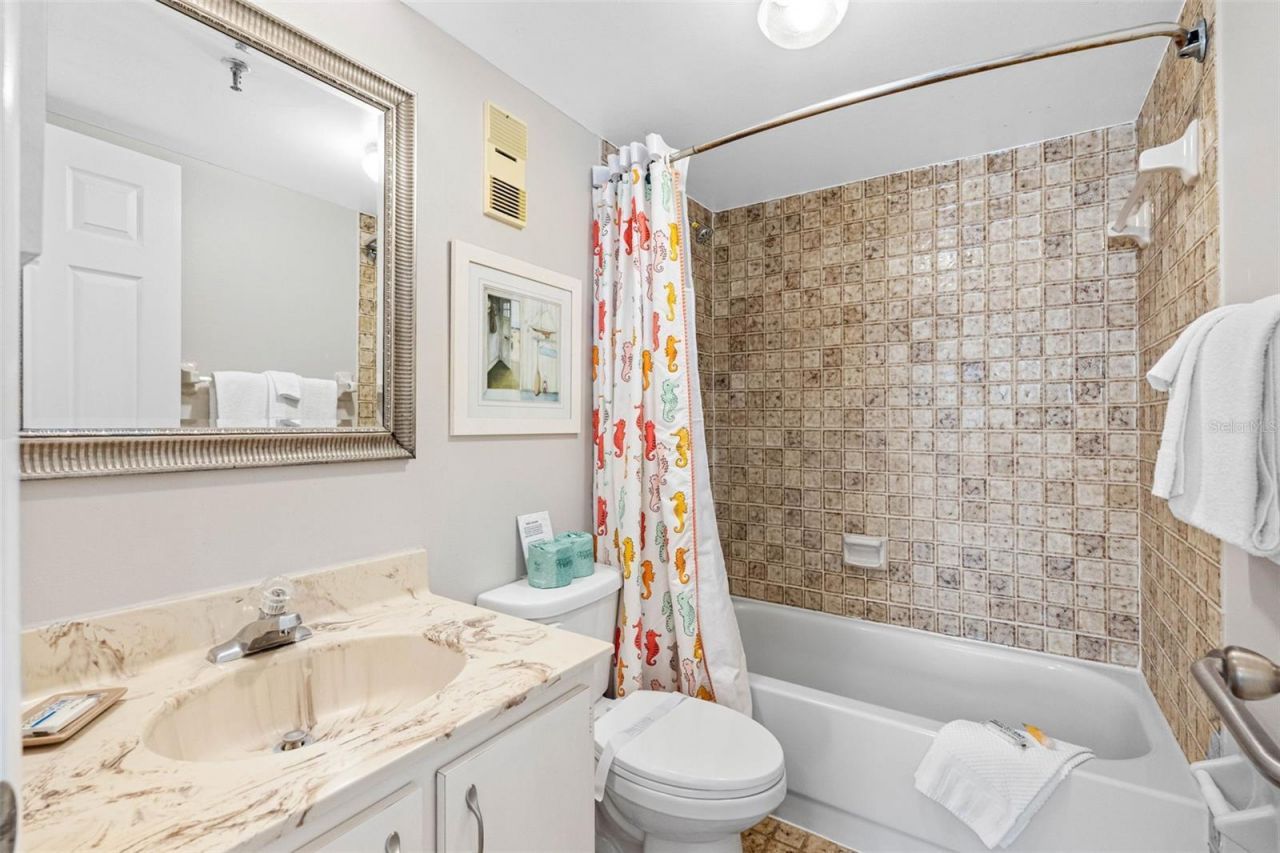 14300 Gulf Boulevard, Unit 501, Madeira Beach, FL 33708 Photo