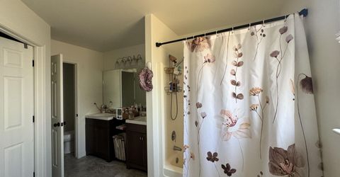 718 Hastings Way, Fernley, NV 89408 Photo