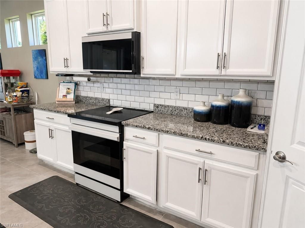 18244 Everson Miles Cir, North Fort Myers, FL 33917 Photo