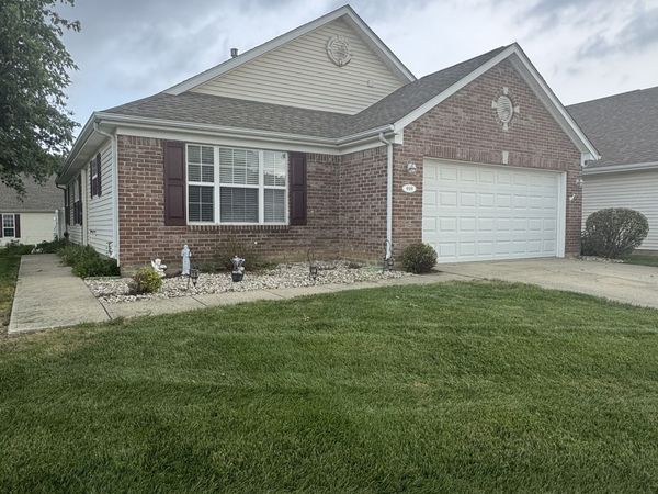 909 W Lincoln Park West Drive , Greenwood, IN 46142