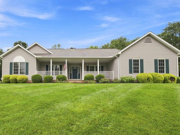 115 Hamilton Dr, Bellville, OH 44813